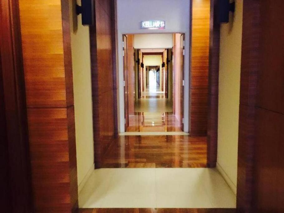 2Beds Seaview Straits Quay Comes With Carpark And Hothub Bagan Jermal Exterior foto